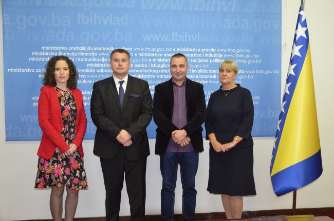 2fbaa2ad-280a-47f1-9f85-4c75e23c1bc7_Foto4