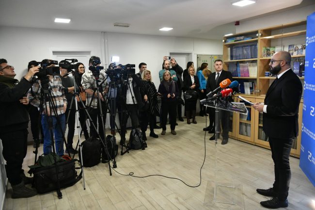 Naslovna